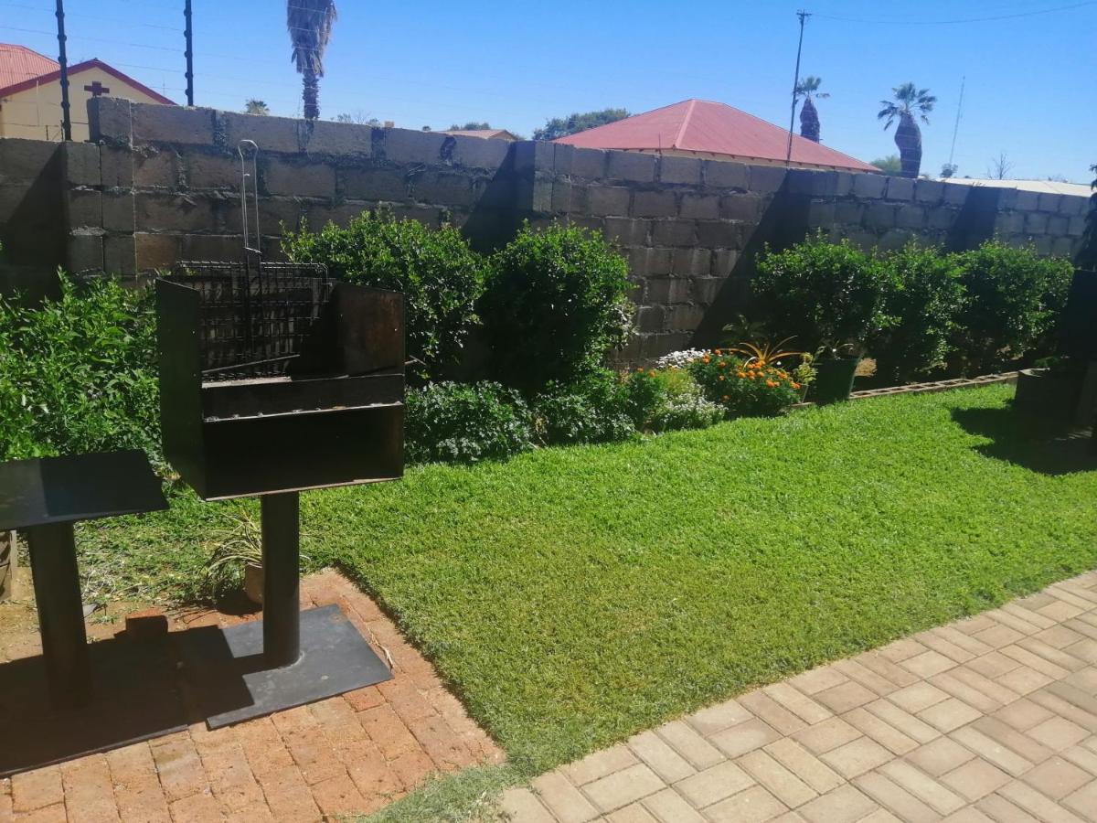 Keetmanshoop Self-Catering Hotel Exterior photo
