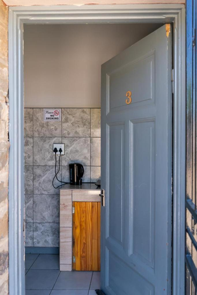Keetmanshoop Self-Catering Hotel Exterior photo