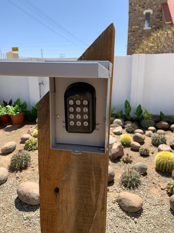 Keetmanshoop Self-Catering Hotel Exterior photo